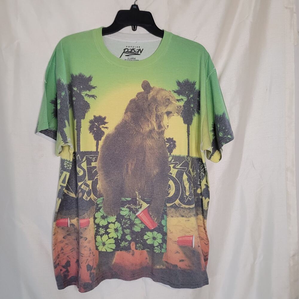 Popular Poison Graphic T-Shirt XL - Bear in Shorts